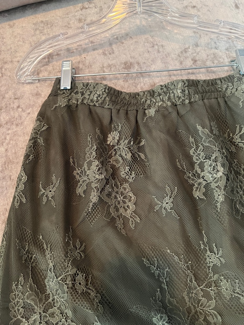 Falcon Bloom Olive/sage Green Lace Mini Skirt with Elastic Waistband size 2 - Picture 5 of 5